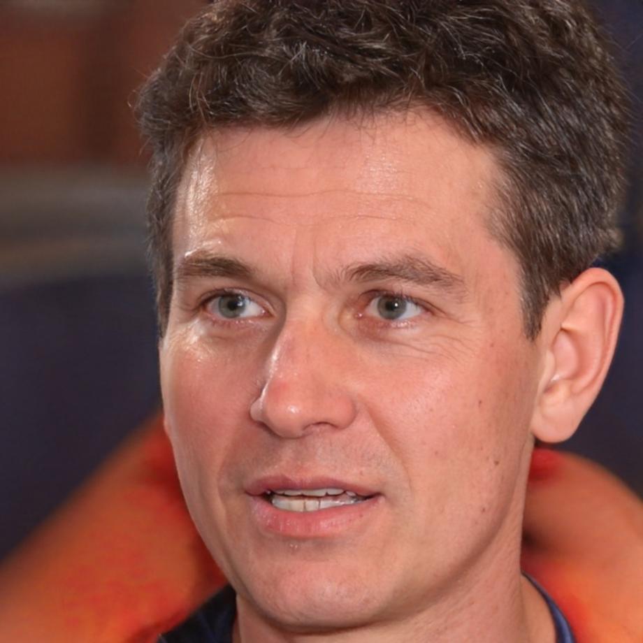 Oisín Ferreira — Lead Programme Curator at MentalZone
